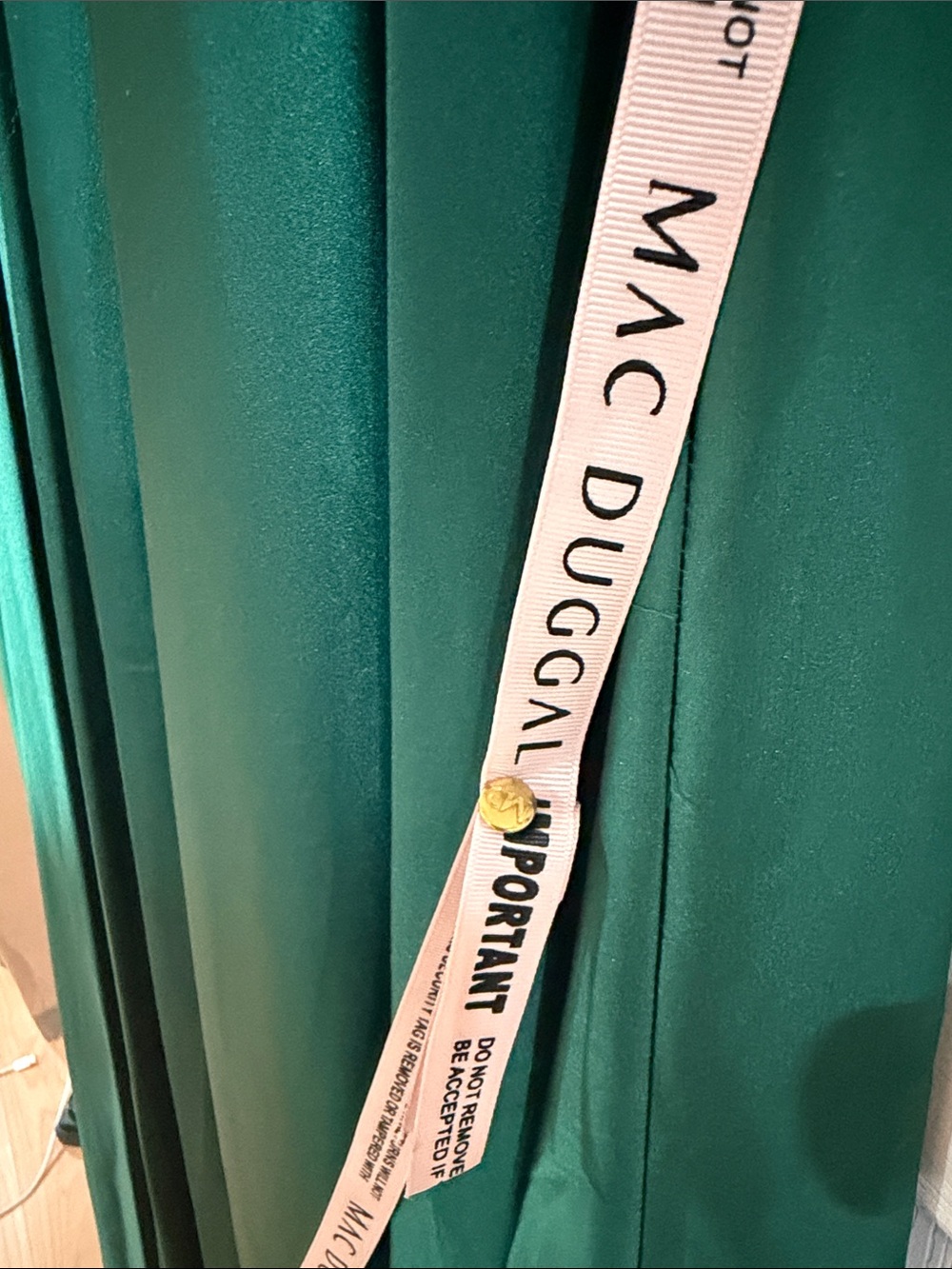 NWT Mac Duggal Emerald Green Long Sleeve Ruched Satin Gown 2 - Picture 8 of 9